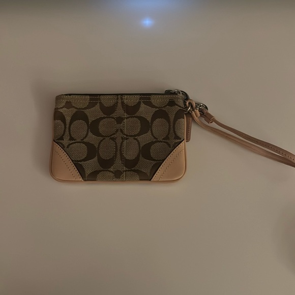Vintage Coach Wallet - Picture 1 of 3